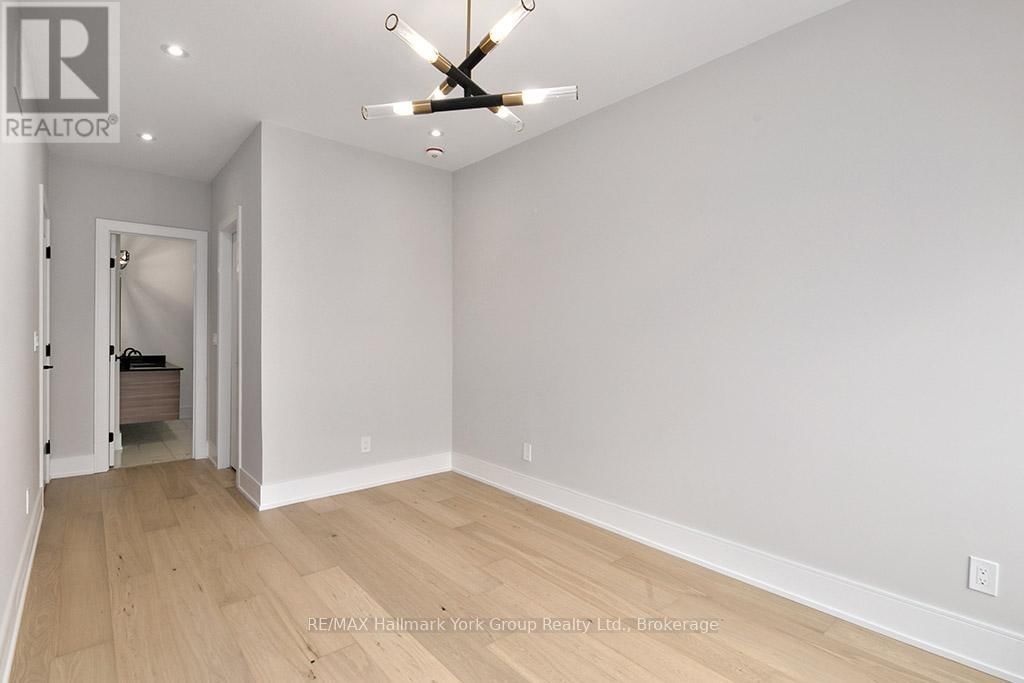 11 WATERVIEW LANE Image 25