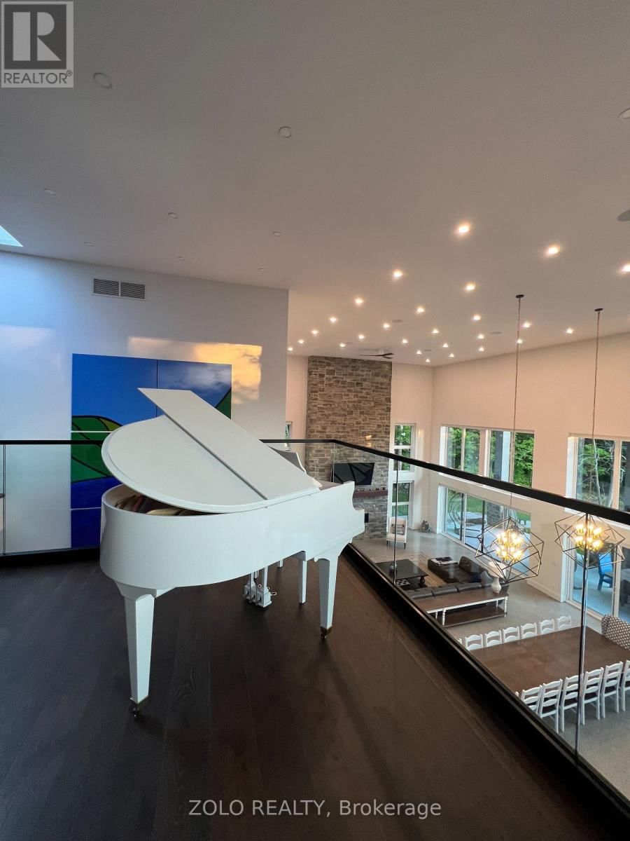 35 ESTATE DRIVE Image 13