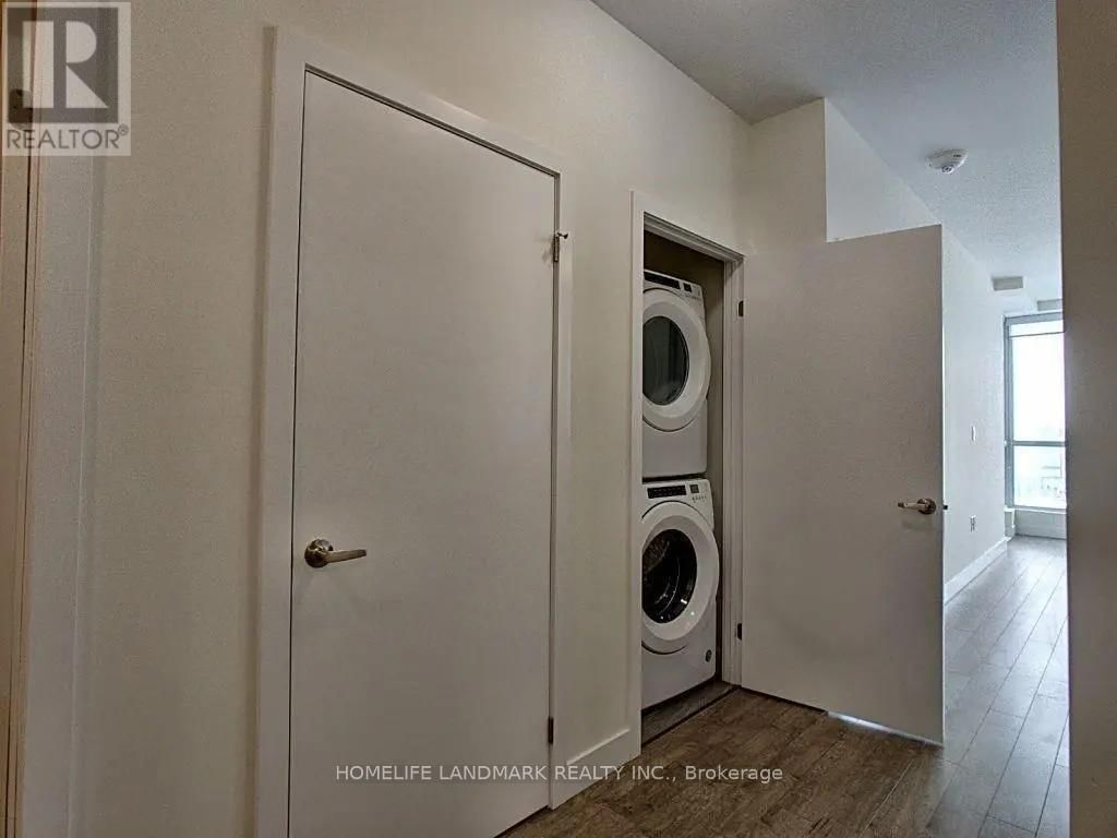 1201 - 100 GARMENT STREET Image 5