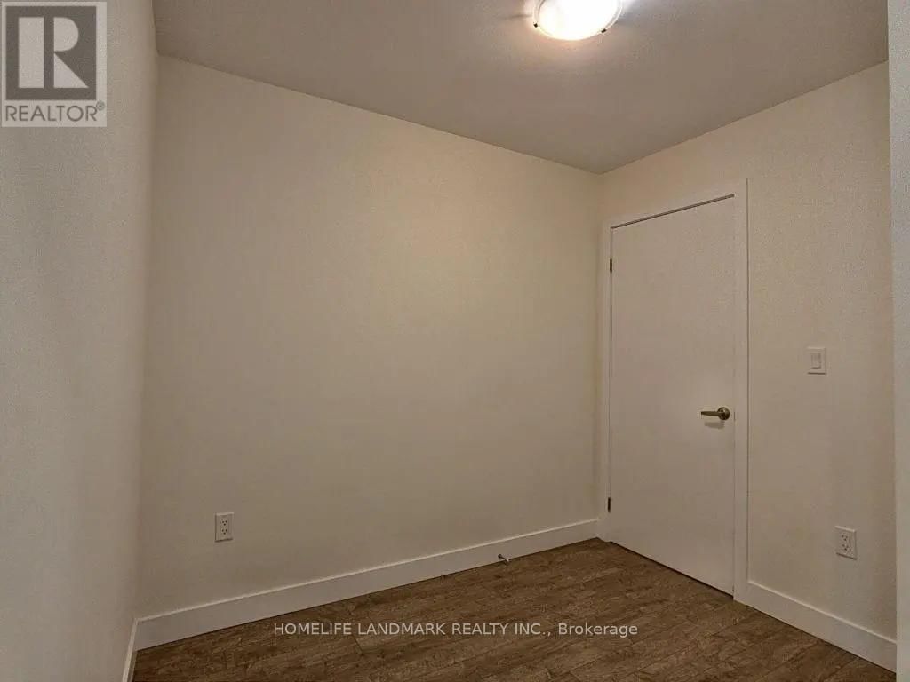 1201 - 100 GARMENT STREET Image 8