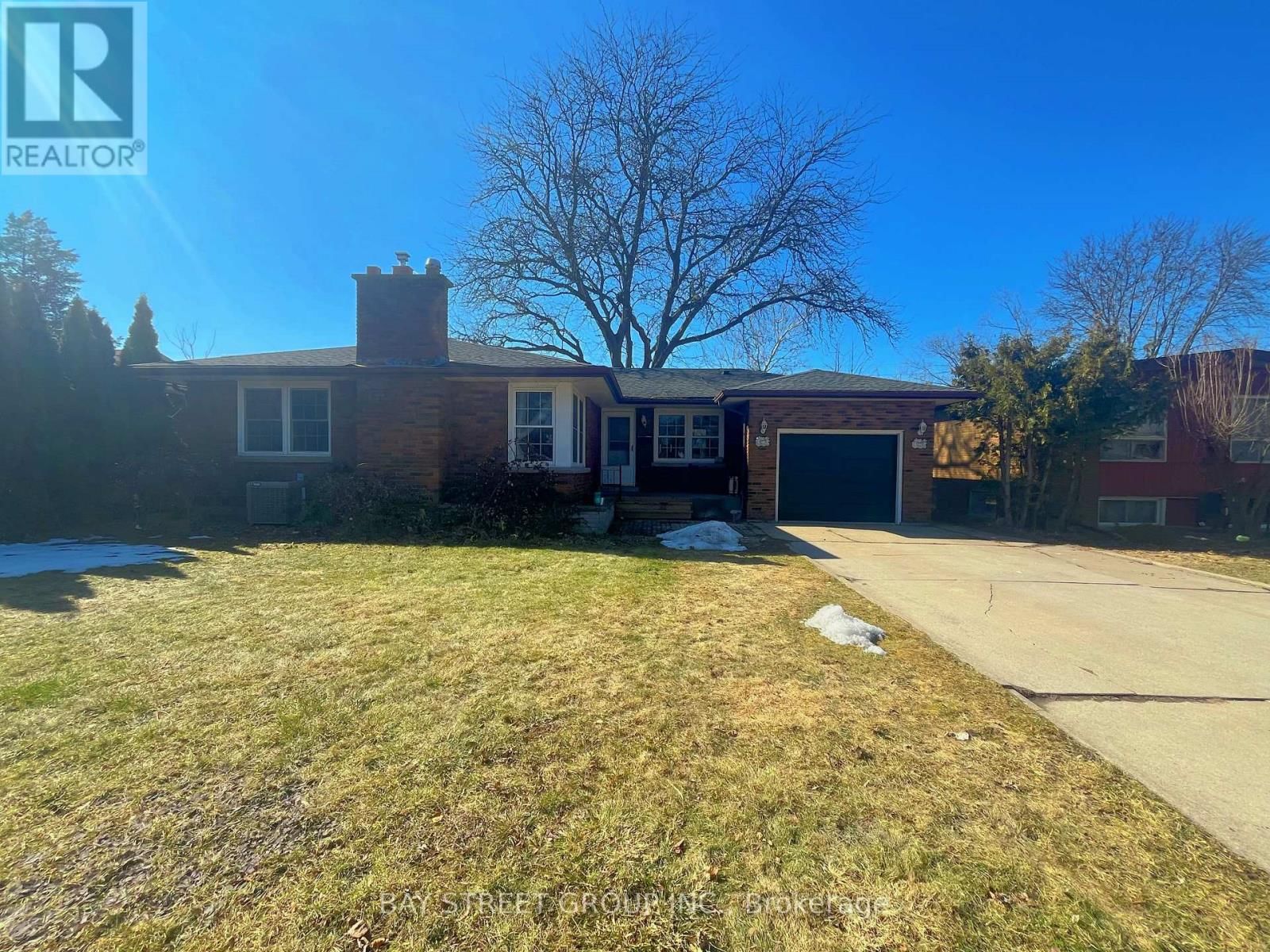 Lower - 12 WAKIL DRIVE Image 15