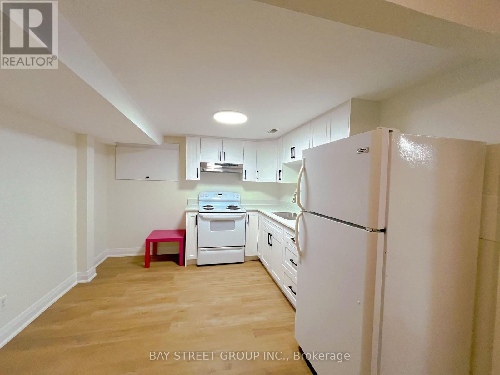 Lower - 12 WAKIL DRIVE Image 4