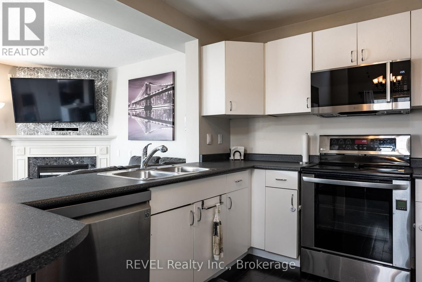 152 SUMMERS DRIVE Image 15