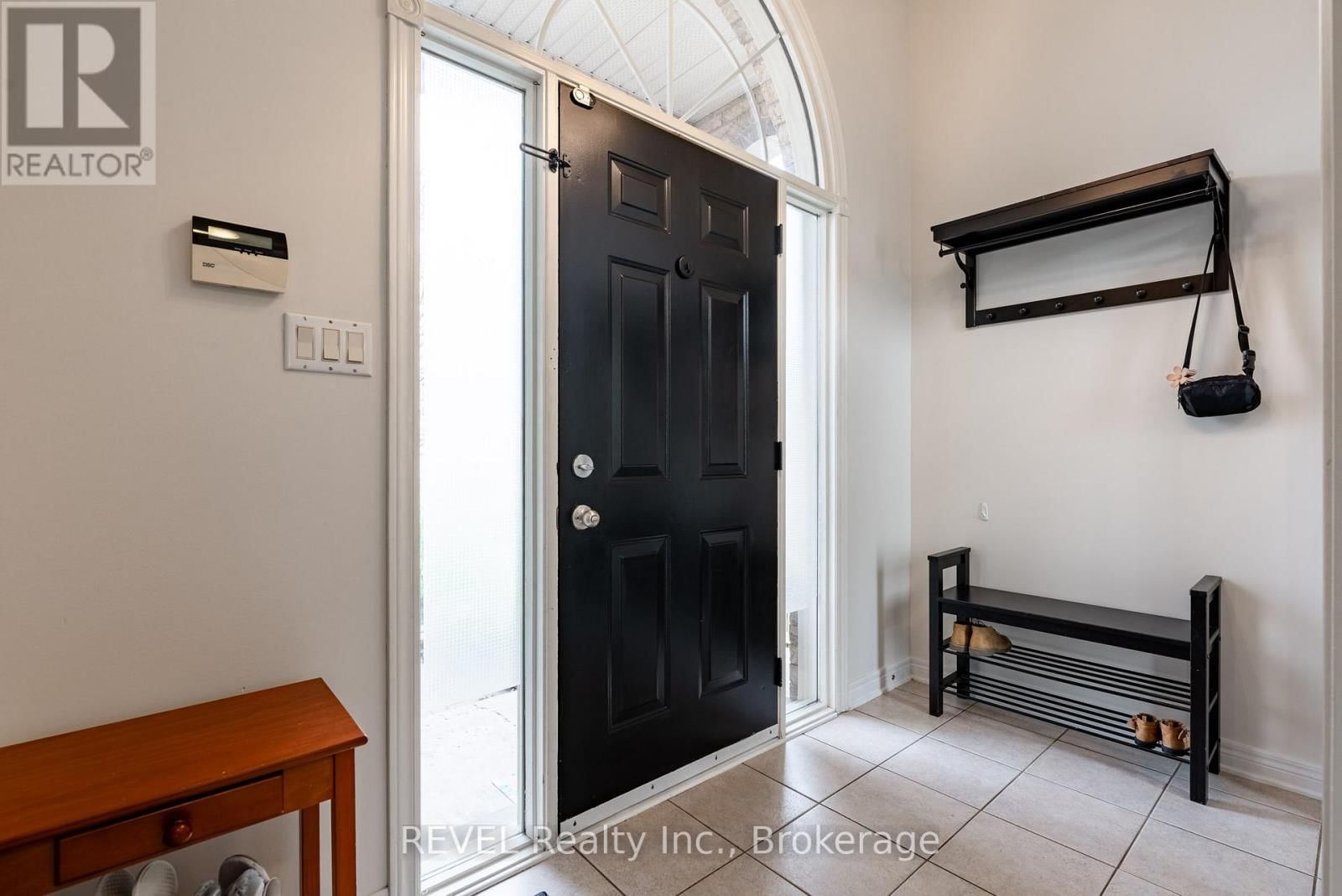 152 SUMMERS DRIVE Image 5