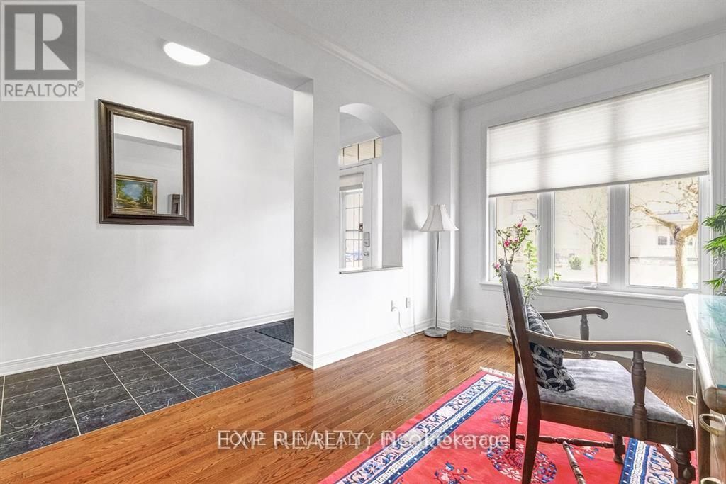 122 RODEO DRIVE Image 22