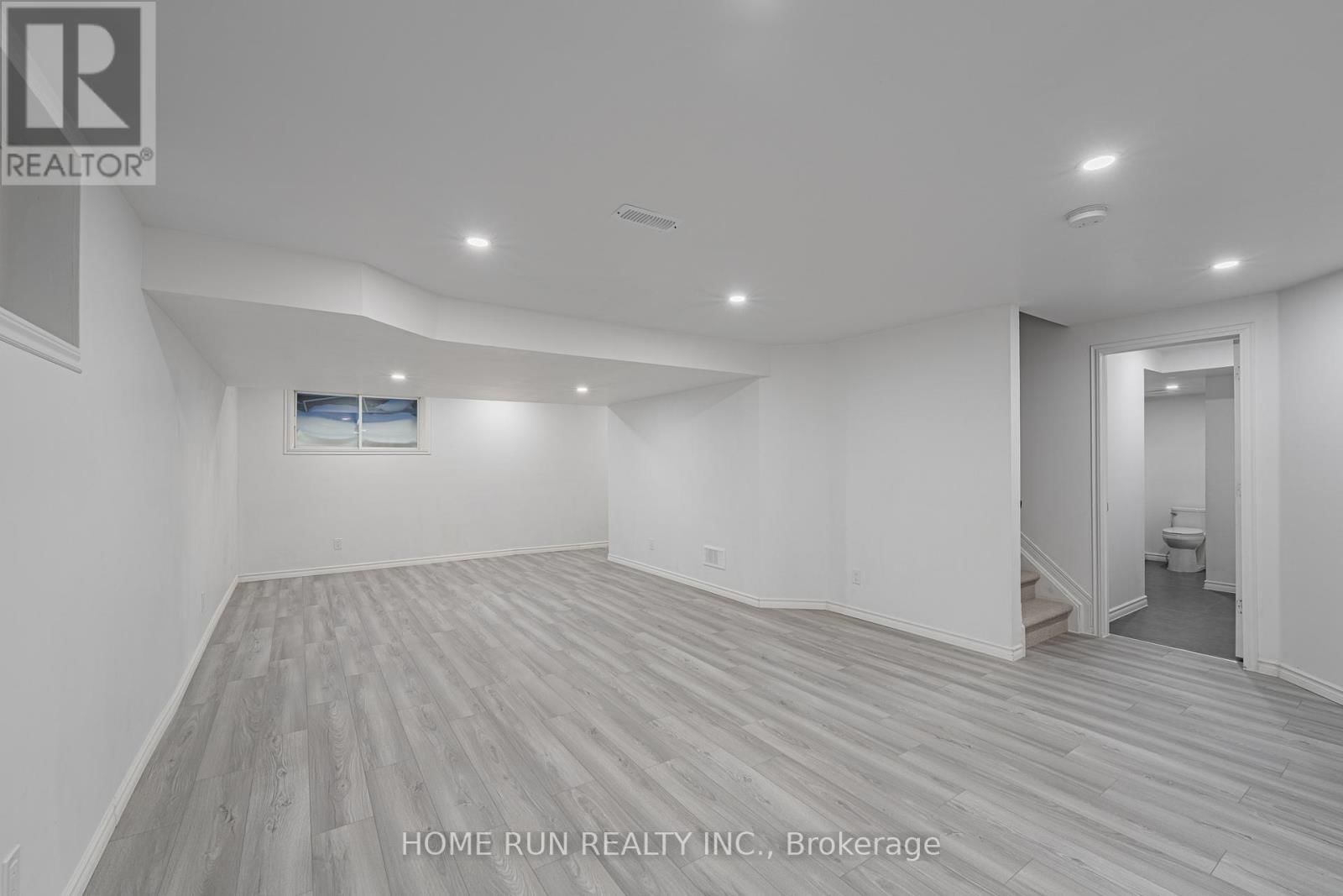 122 RODEO DRIVE Image 47