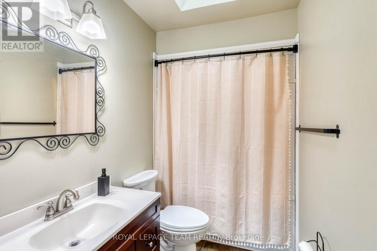 1255 OLD PERTH ROAD Image 15