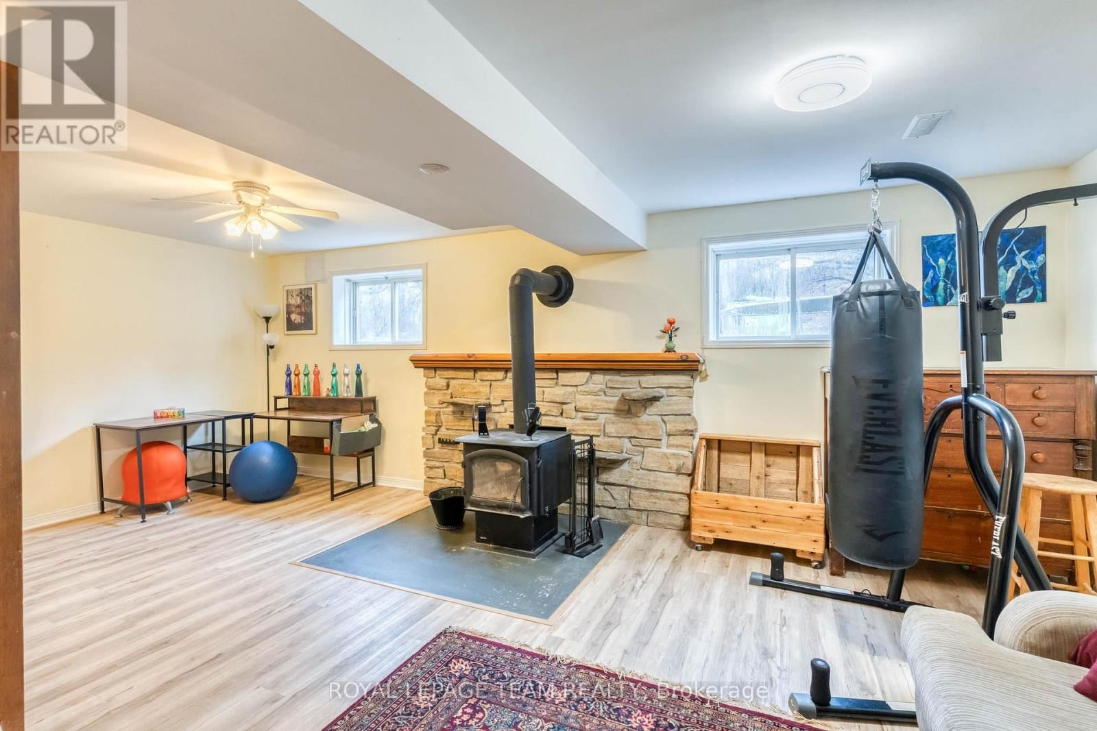 1255 OLD PERTH ROAD Image 16