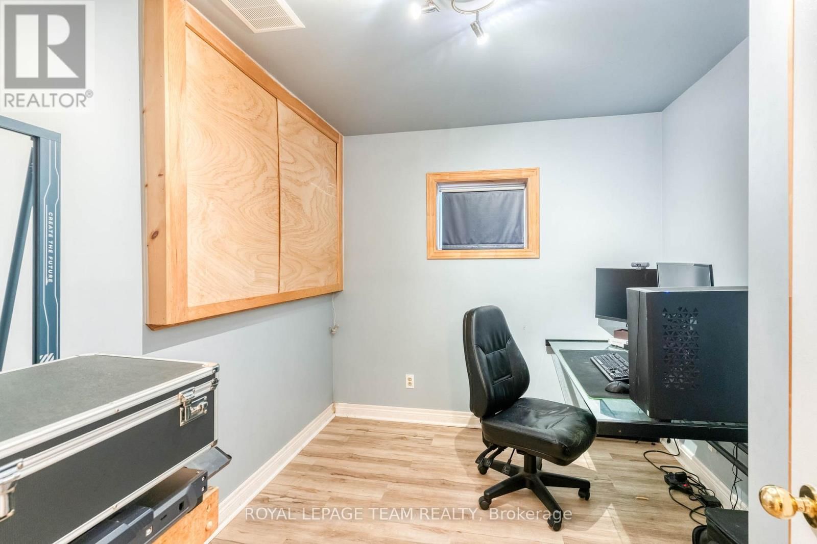 1255 OLD PERTH ROAD Image 18