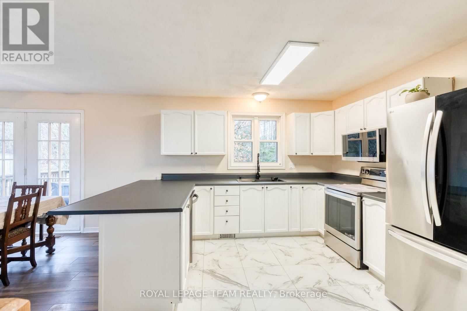 1255 OLD PERTH ROAD Image 6