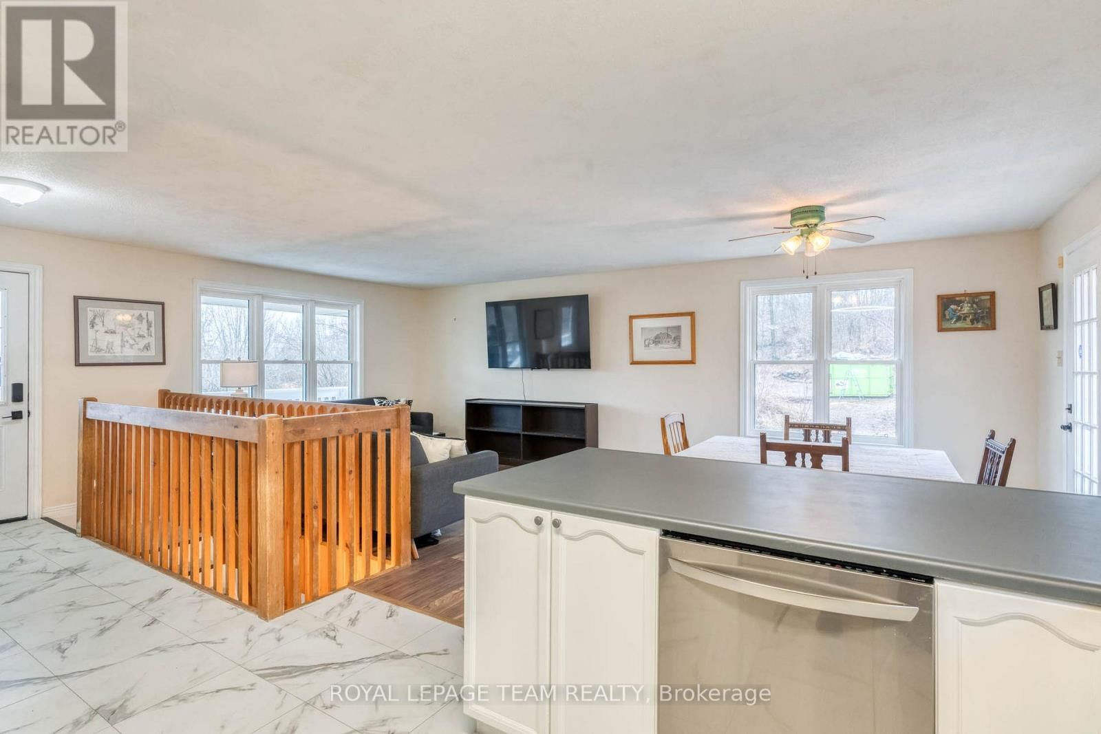 1255 OLD PERTH ROAD Image 8