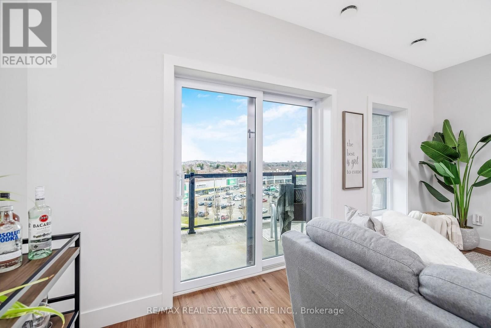 1000 LACKNER PLACE Image 12