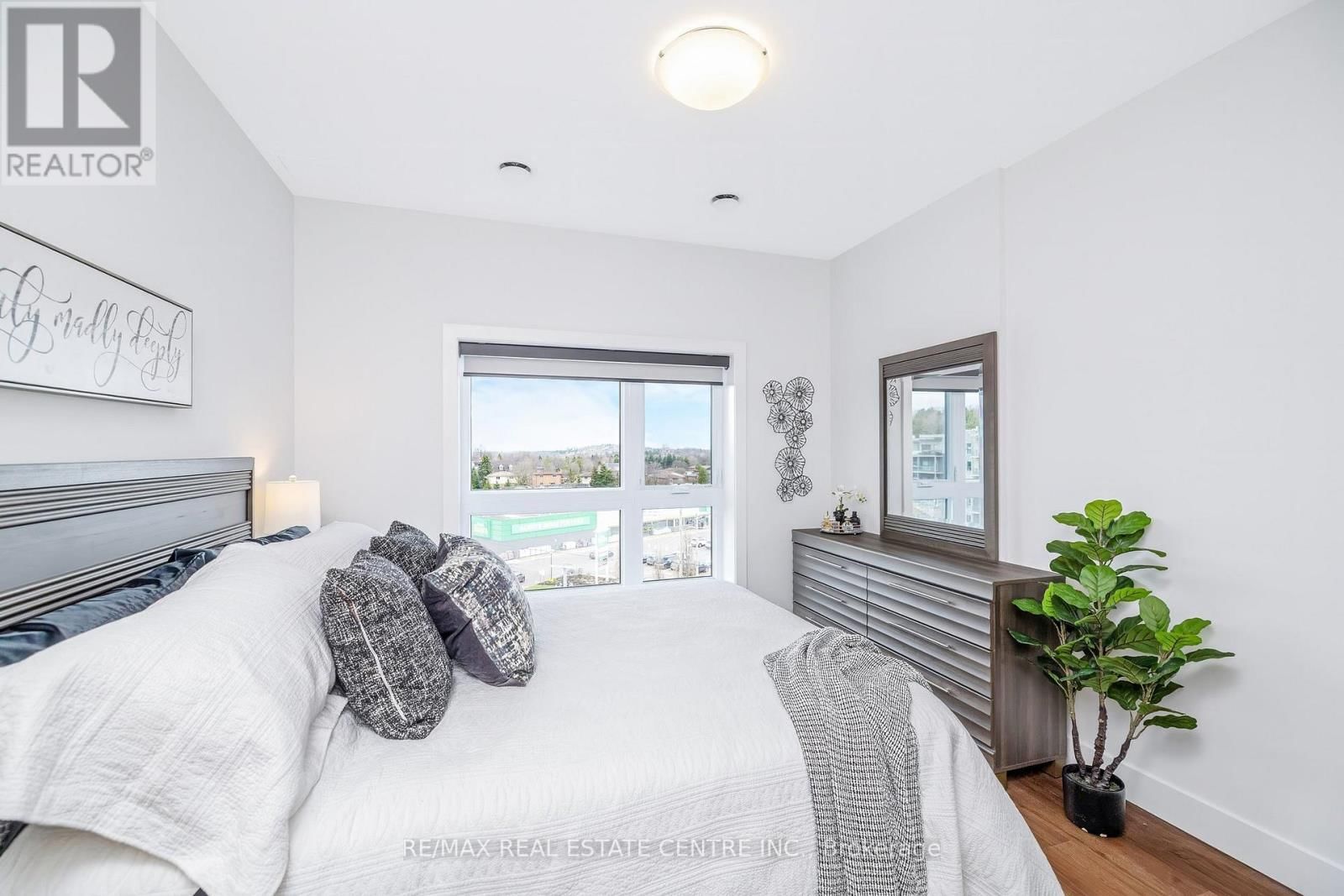 1000 LACKNER PLACE Image 15