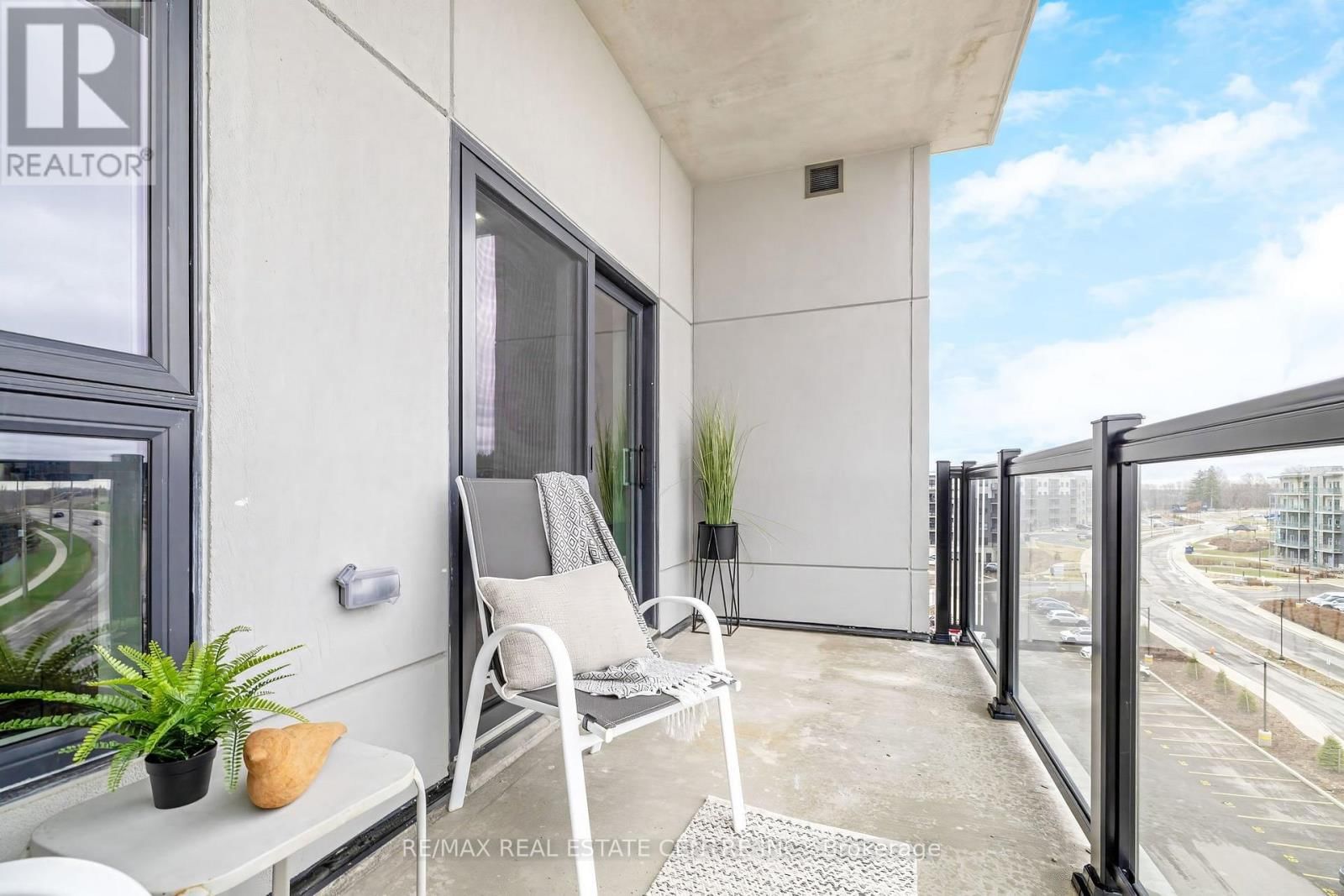 1000 LACKNER PLACE Image 22