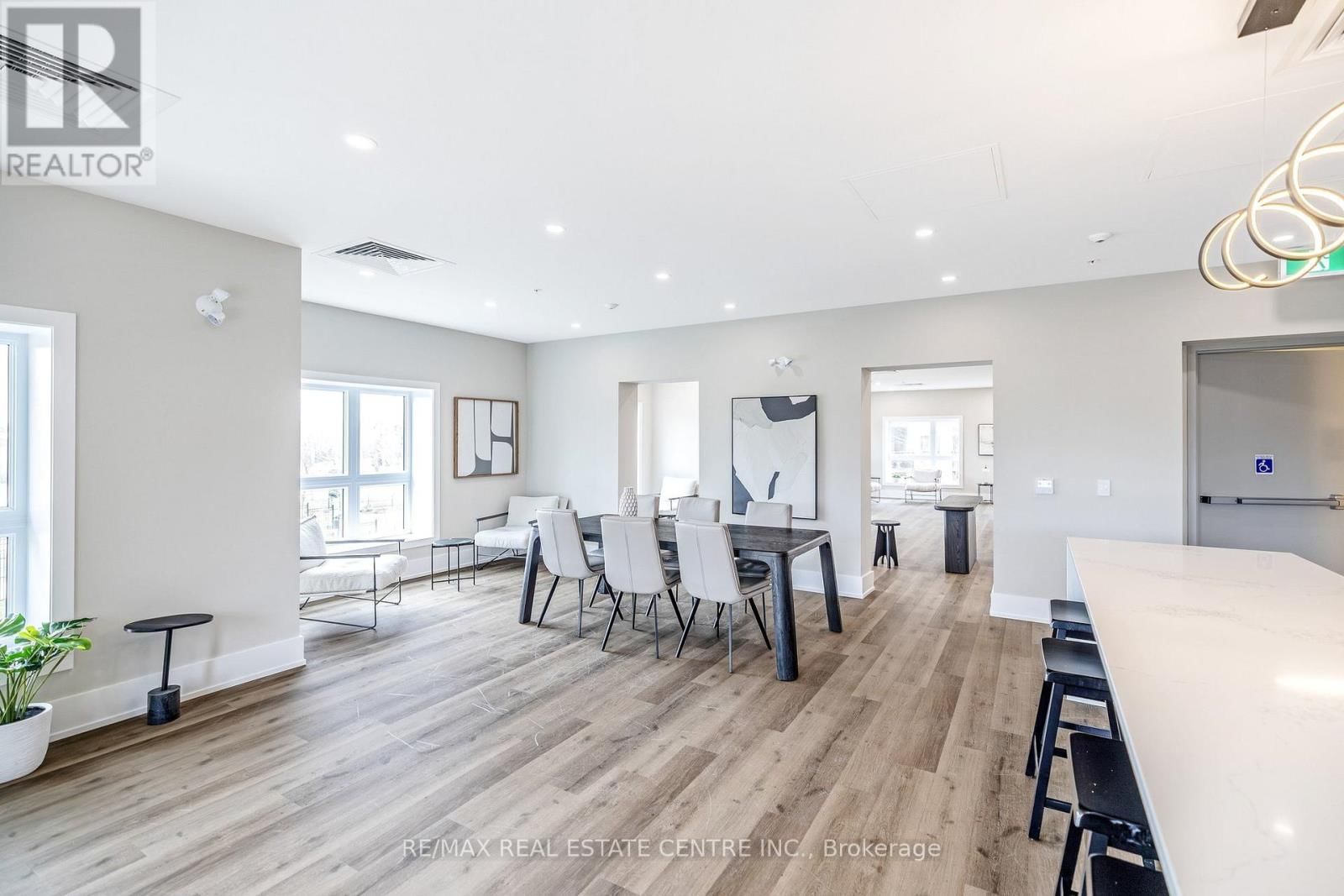 1000 LACKNER PLACE Image 24