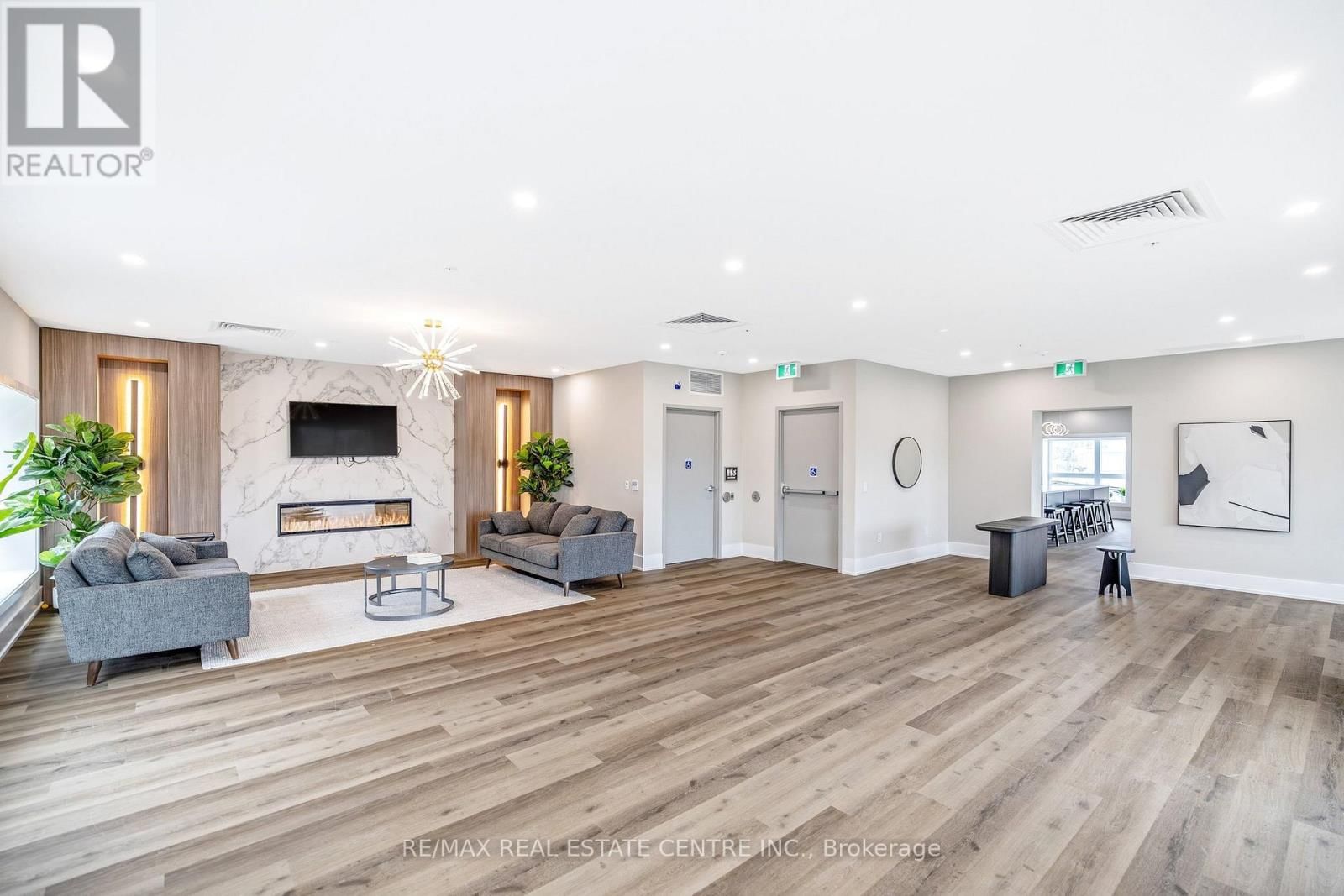 1000 LACKNER PLACE Image 27