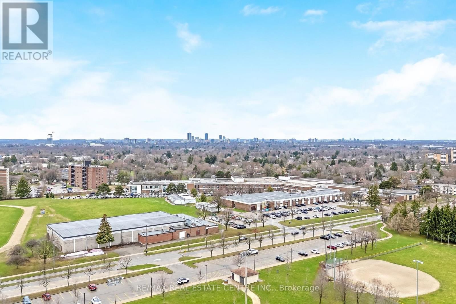 1000 LACKNER PLACE Image 33