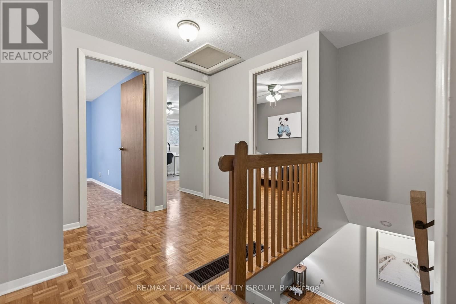 24 HOBART CRESCENT Image 16