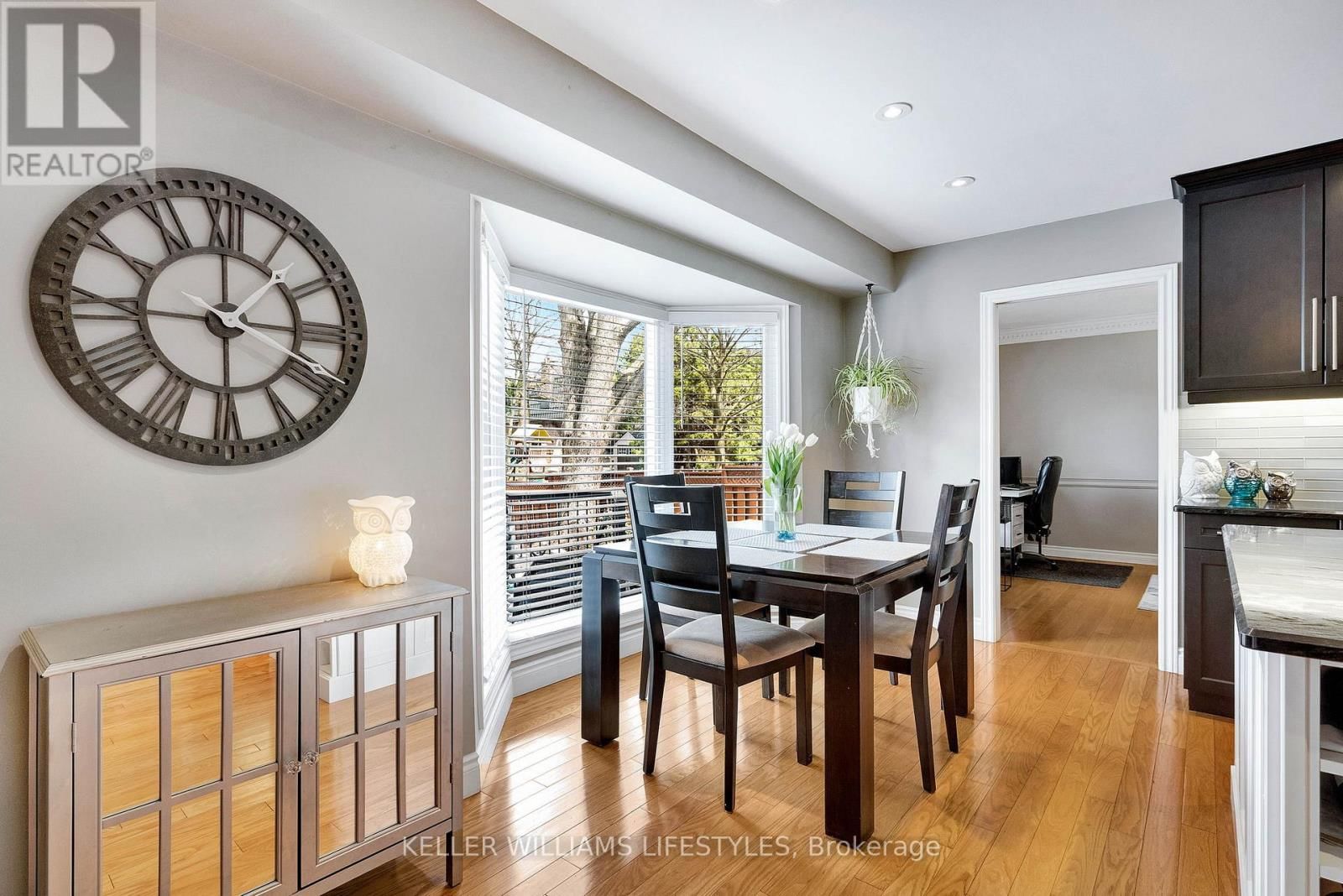 71 BLACKTHORNE CRESCENT Image 12