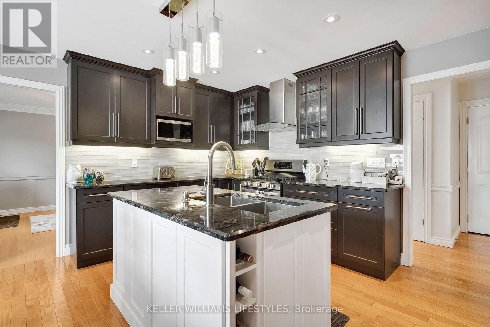 71 BLACKTHORNE CRESCENT Image 16