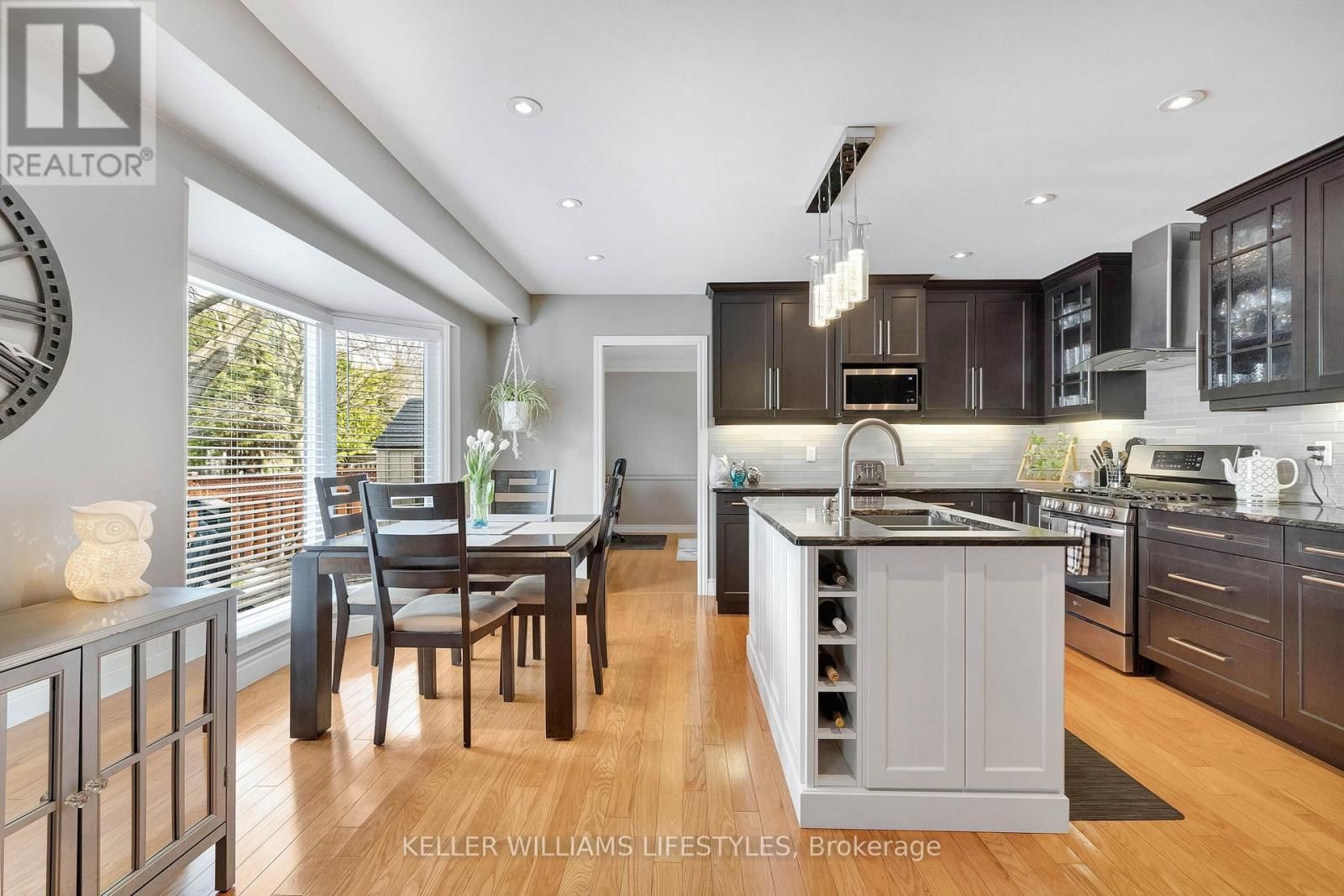 71 BLACKTHORNE CRESCENT Image 19