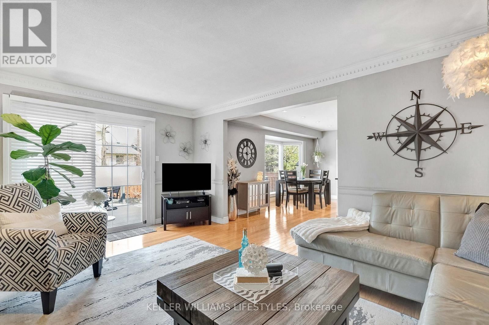 71 BLACKTHORNE CRESCENT Image 24