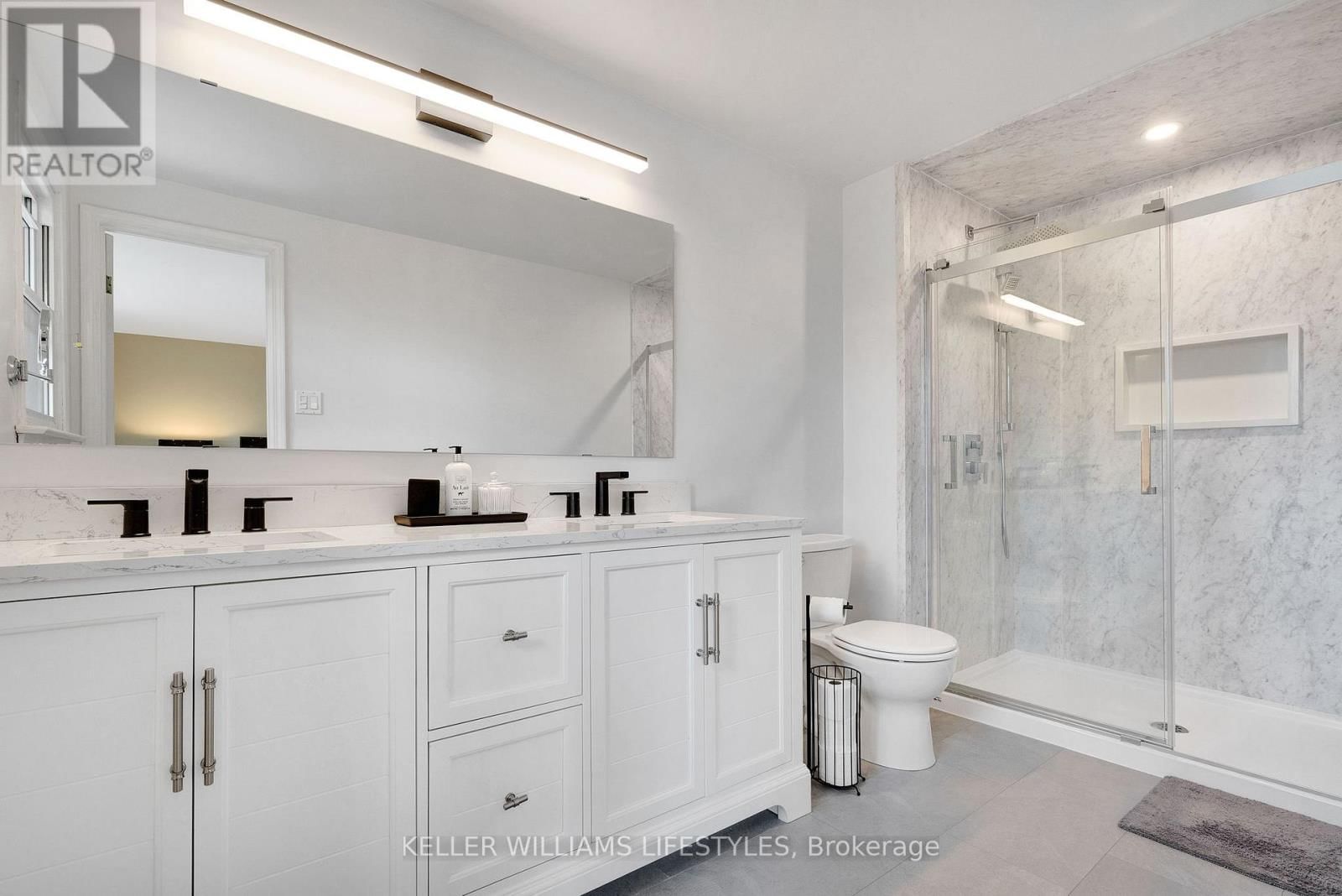 71 BLACKTHORNE CRESCENT Image 28