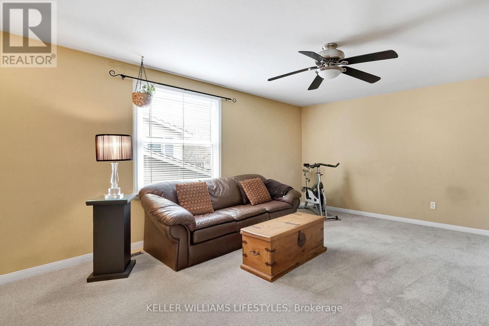 71 BLACKTHORNE CRESCENT Image 31