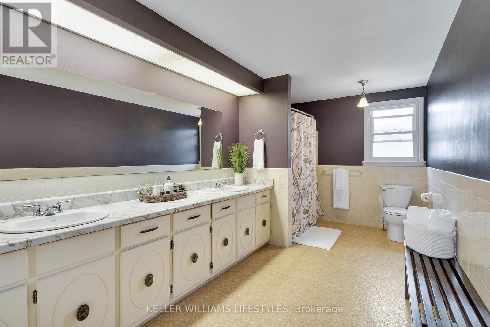 71 BLACKTHORNE CRESCENT Image 32