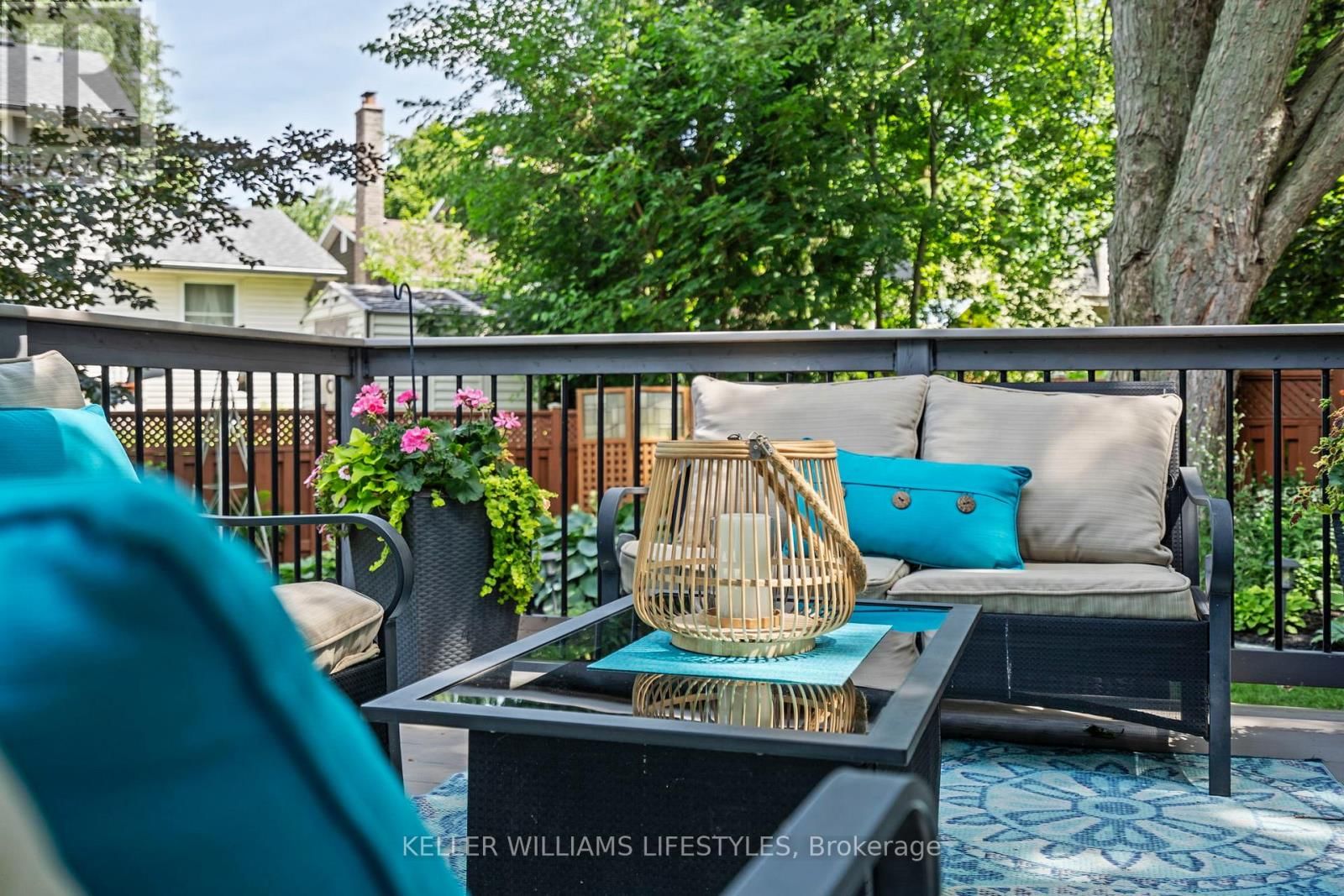 71 BLACKTHORNE CRESCENT Image 34