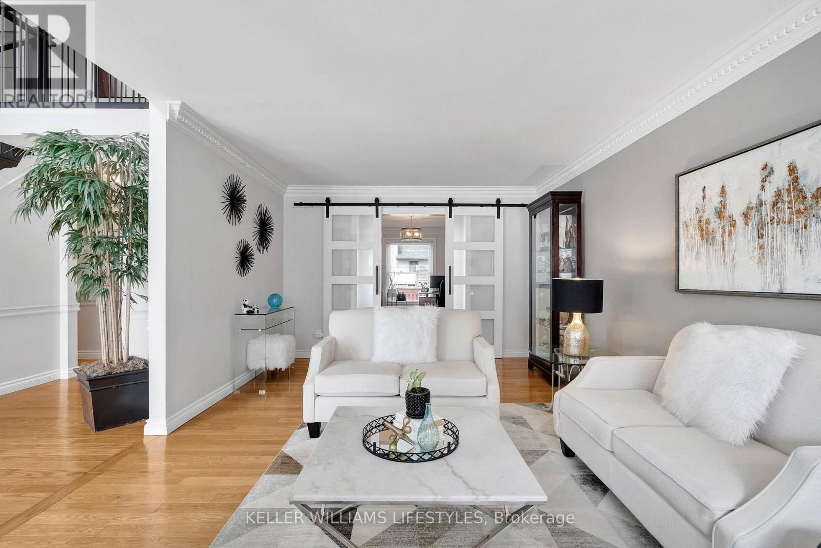 71 BLACKTHORNE CRESCENT Image 9