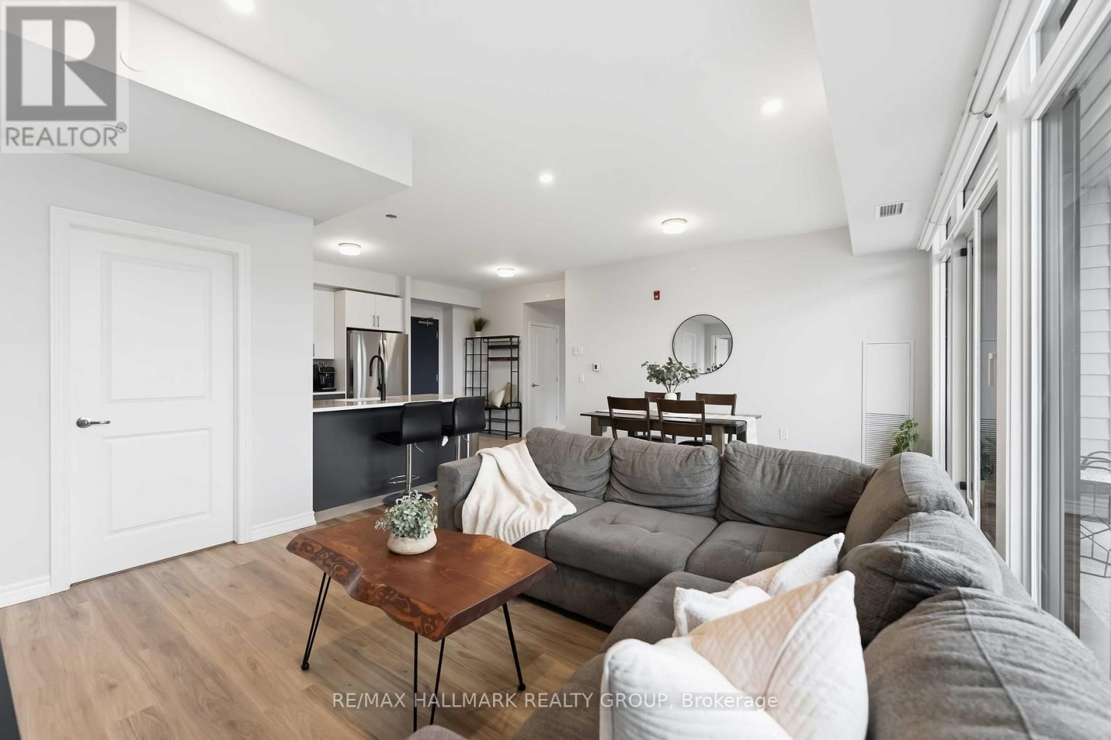 602 - 397 CODDS ROAD Image 15