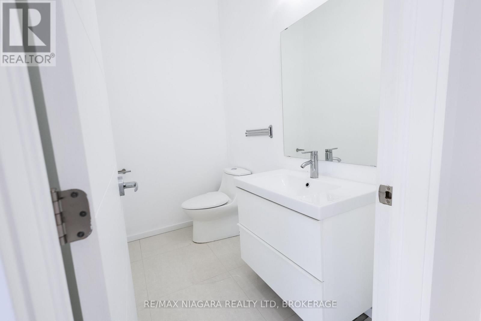 68 FIRST STREET Image 14