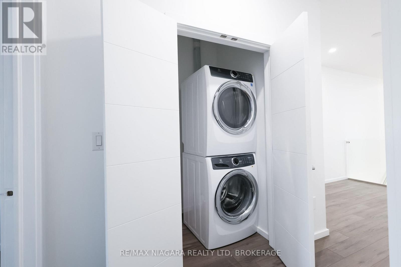 68 FIRST STREET Image 20