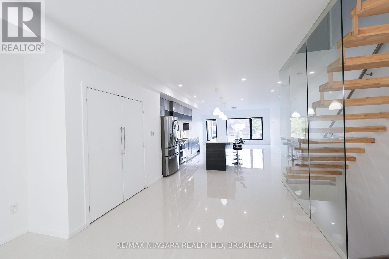 68 FIRST STREET Image 3