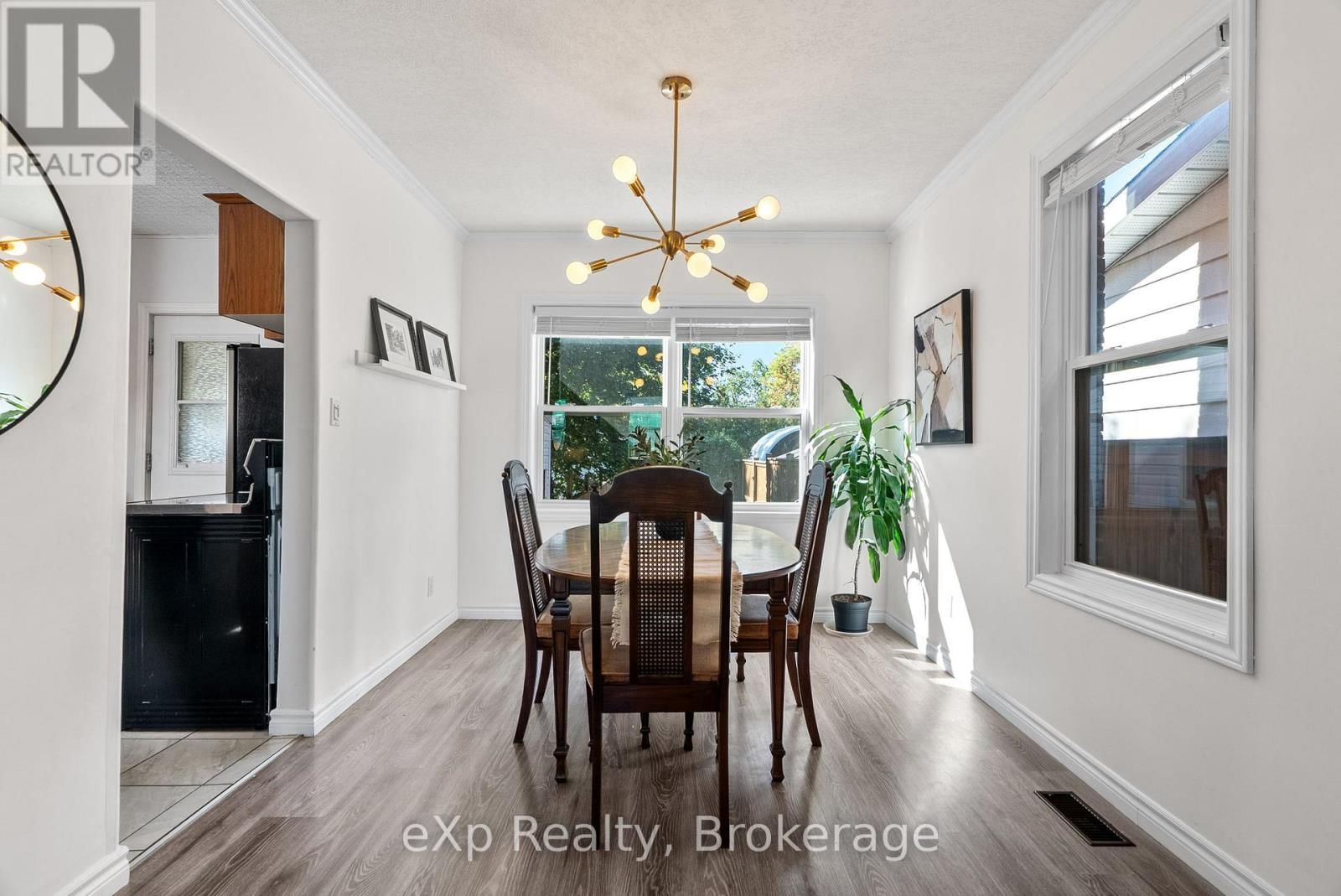 63 GUELPH STREET Image 14