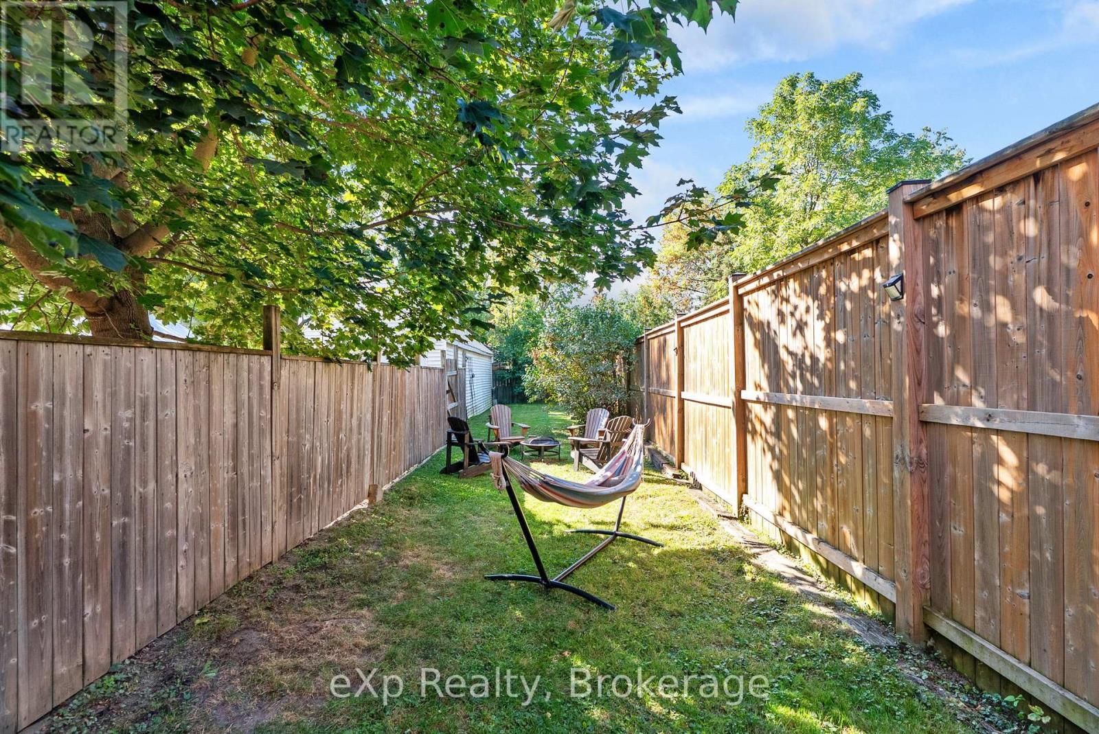 63 GUELPH STREET Image 32