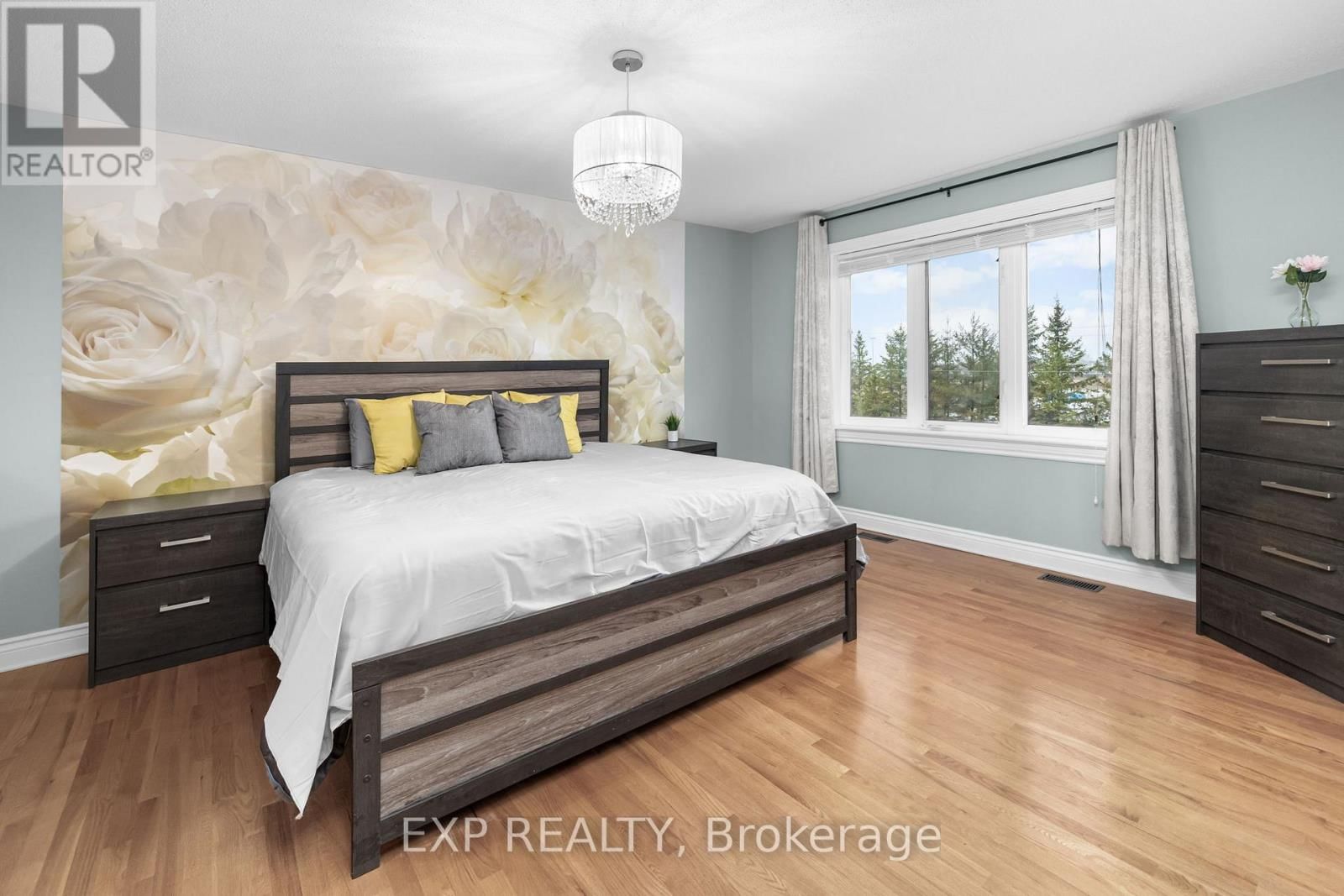 5 BERT HALL STREET Image 25