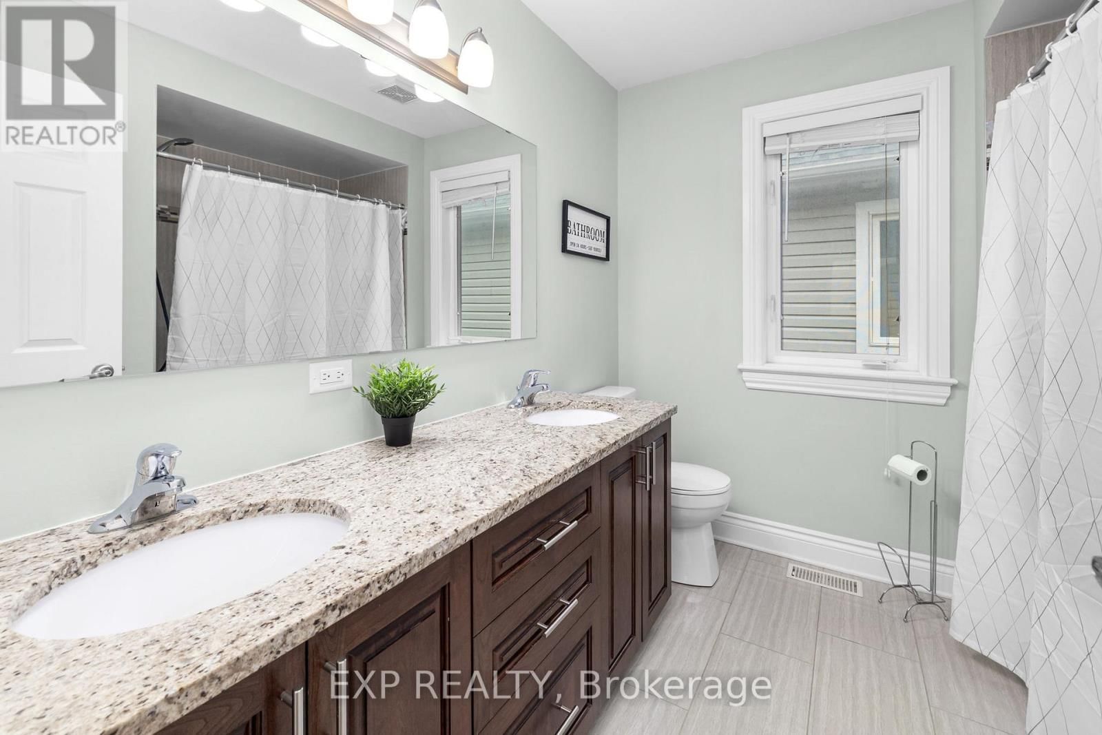 5 BERT HALL STREET Image 35