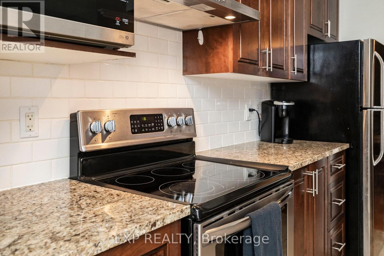 5 BERT HALL STREET Image 43