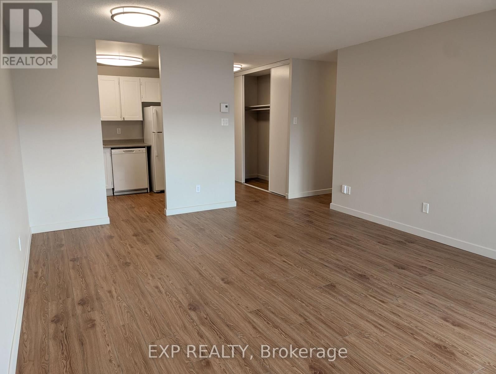 420 - 1320 RICHMOND ROAD Image 3