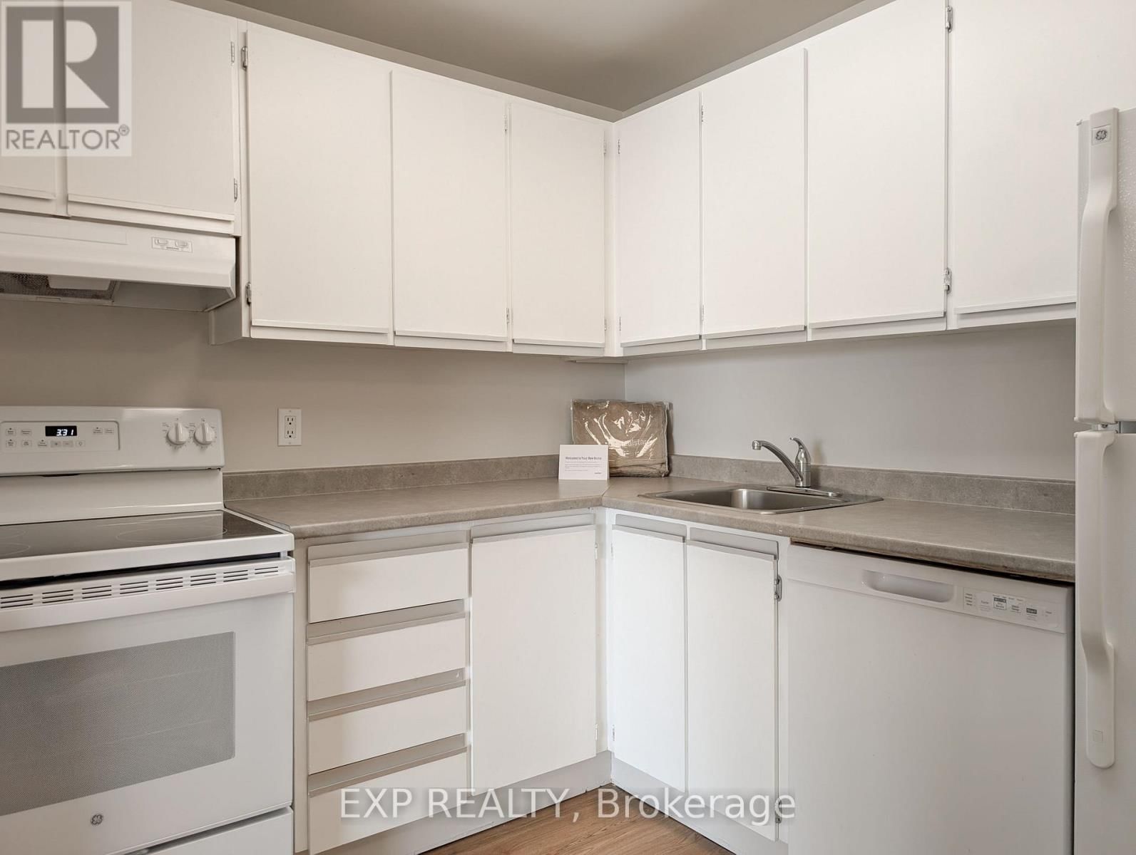 320 - 1320 RICHMOND ROAD Image 3