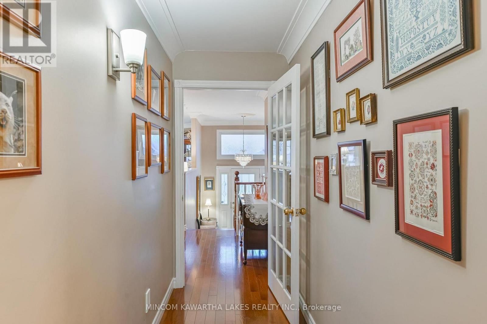 218 LORNE COURT Image 19