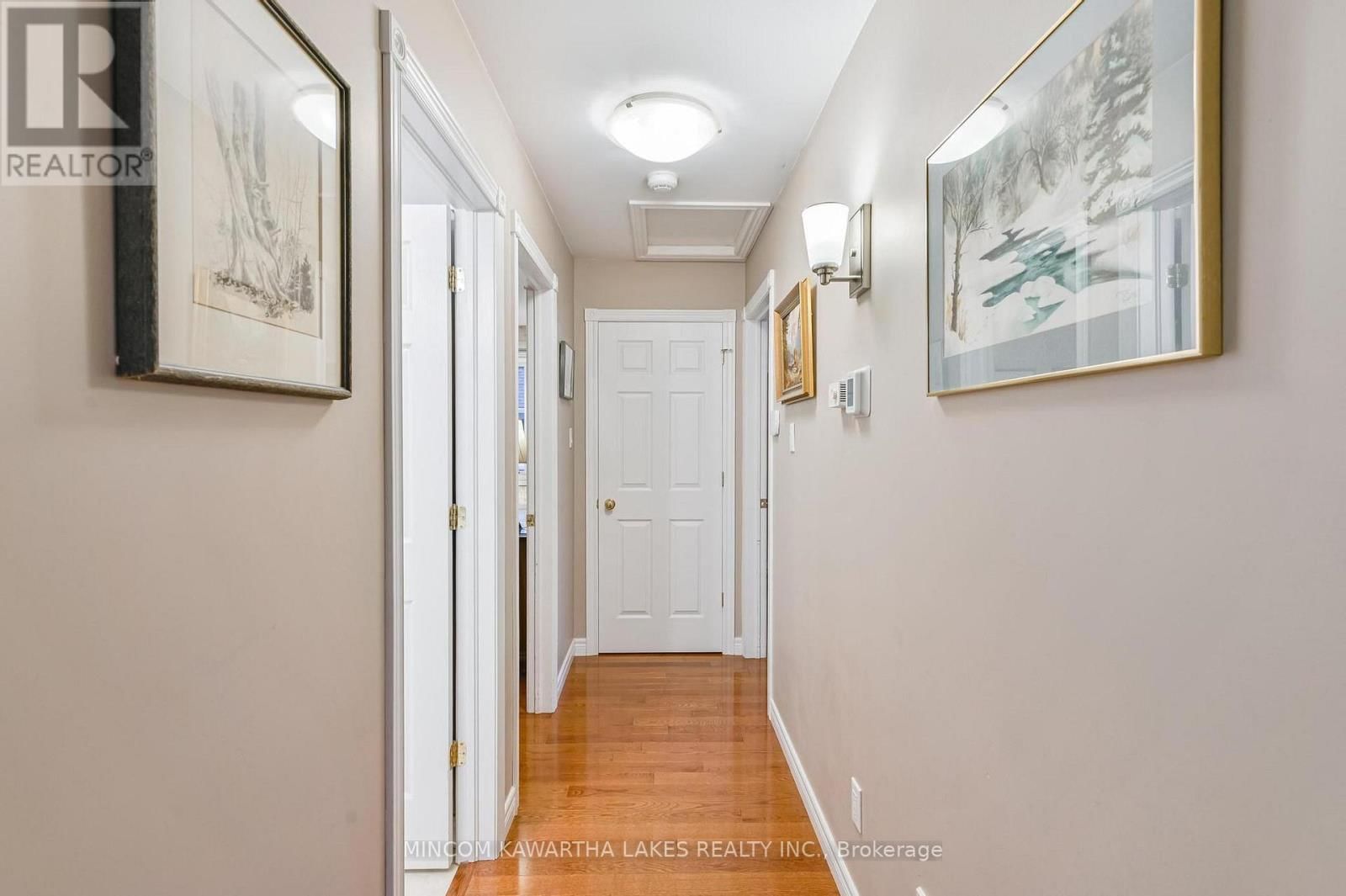 218 LORNE COURT Image 20