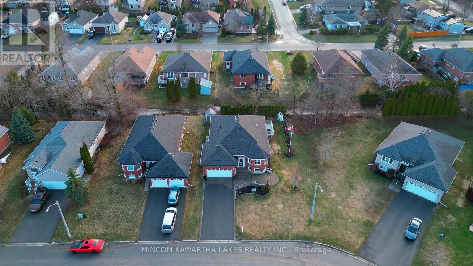 218 LORNE COURT Image 45