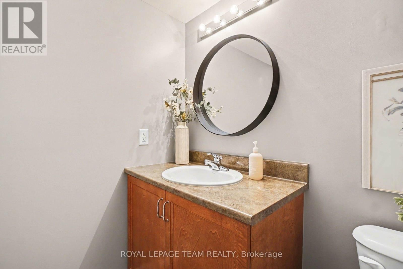 175 SCOUT STREET Image 17