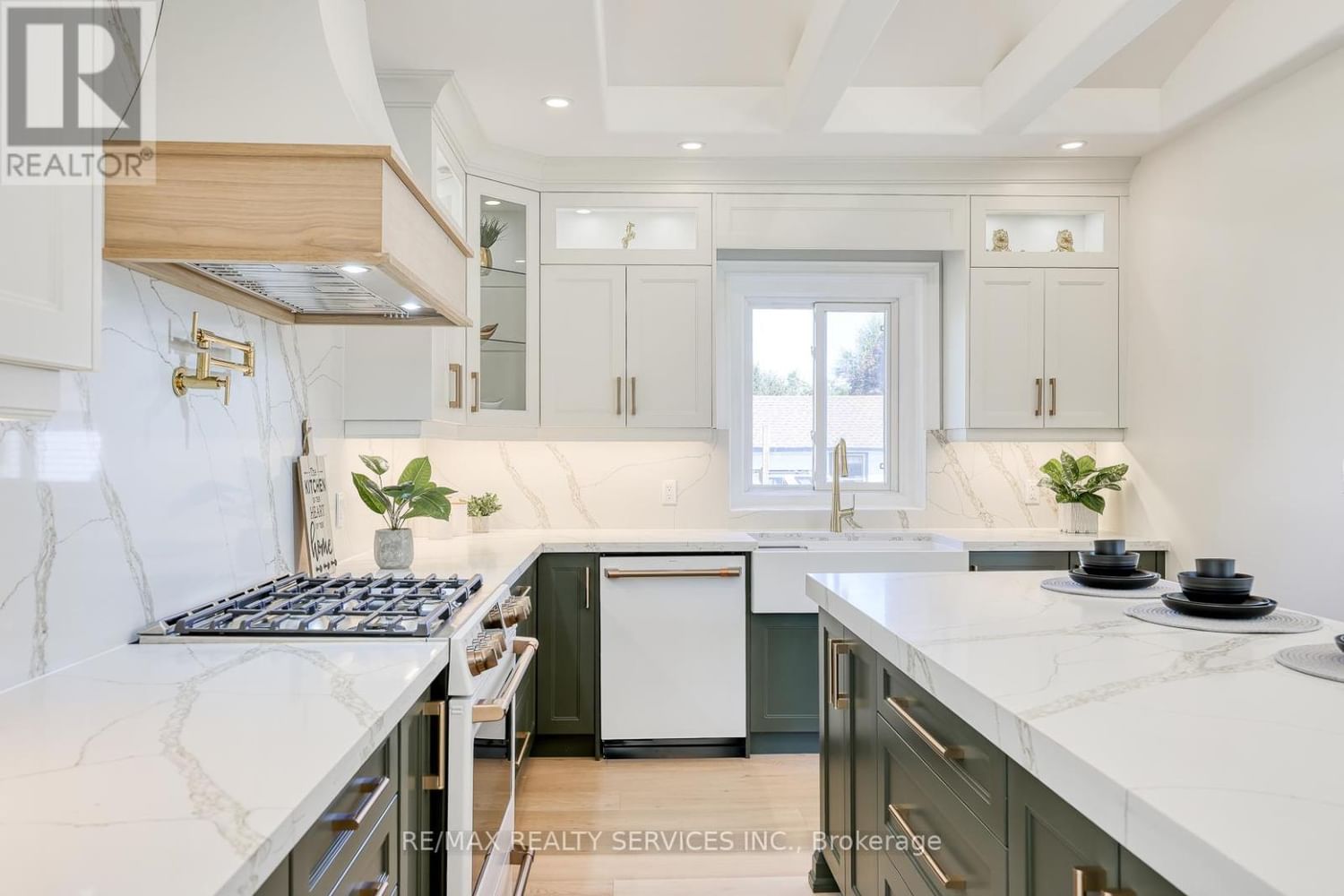 152 BLANDFORD STREET Image 17