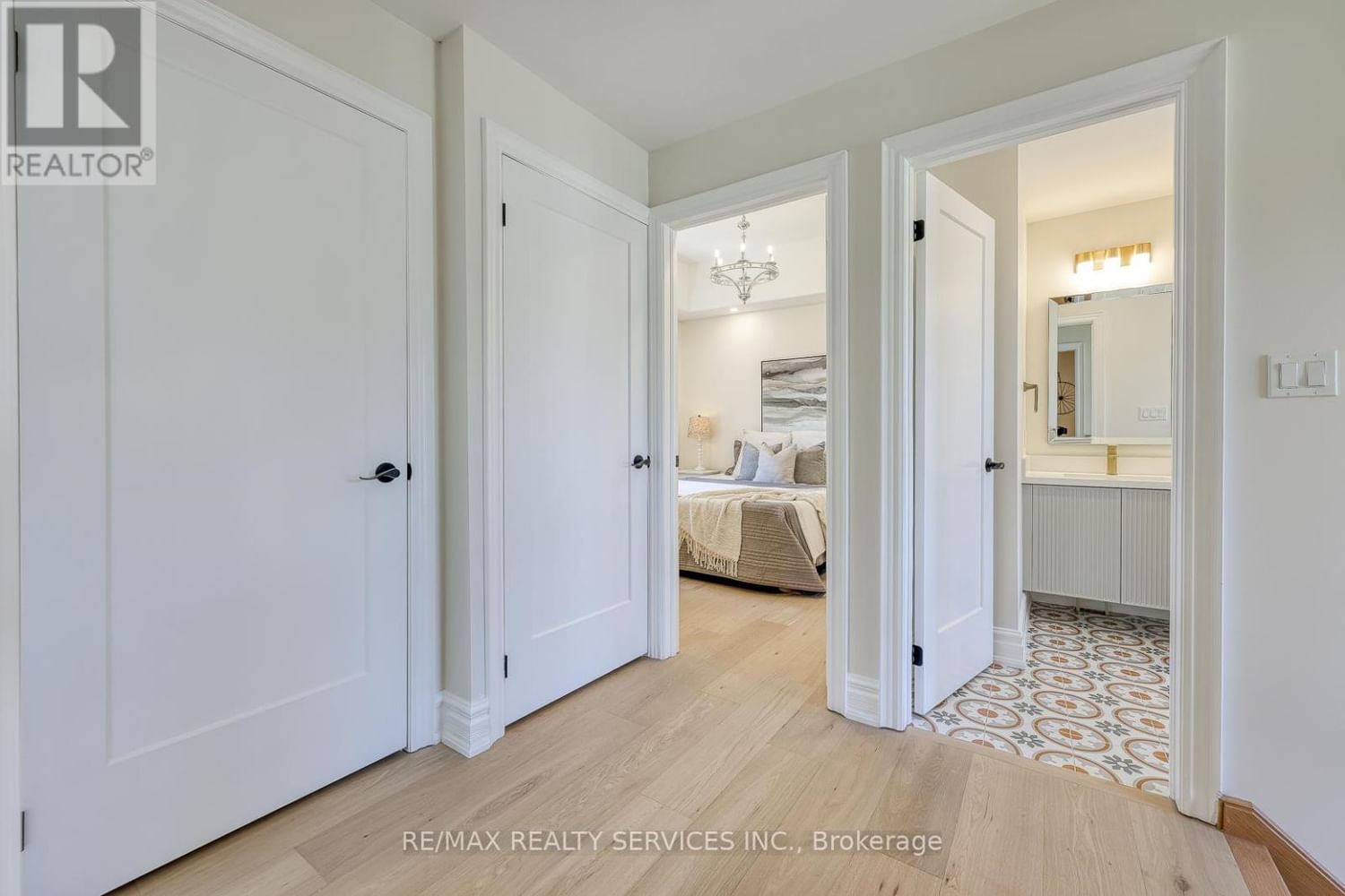 152 BLANDFORD STREET Image 26