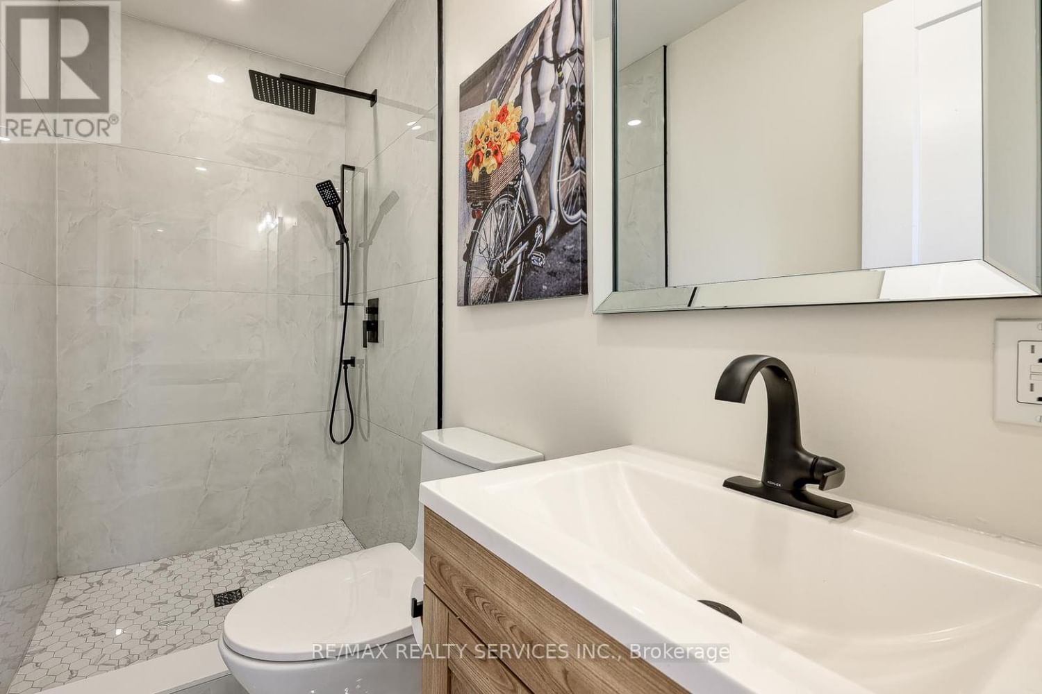 152 BLANDFORD STREET Image 31