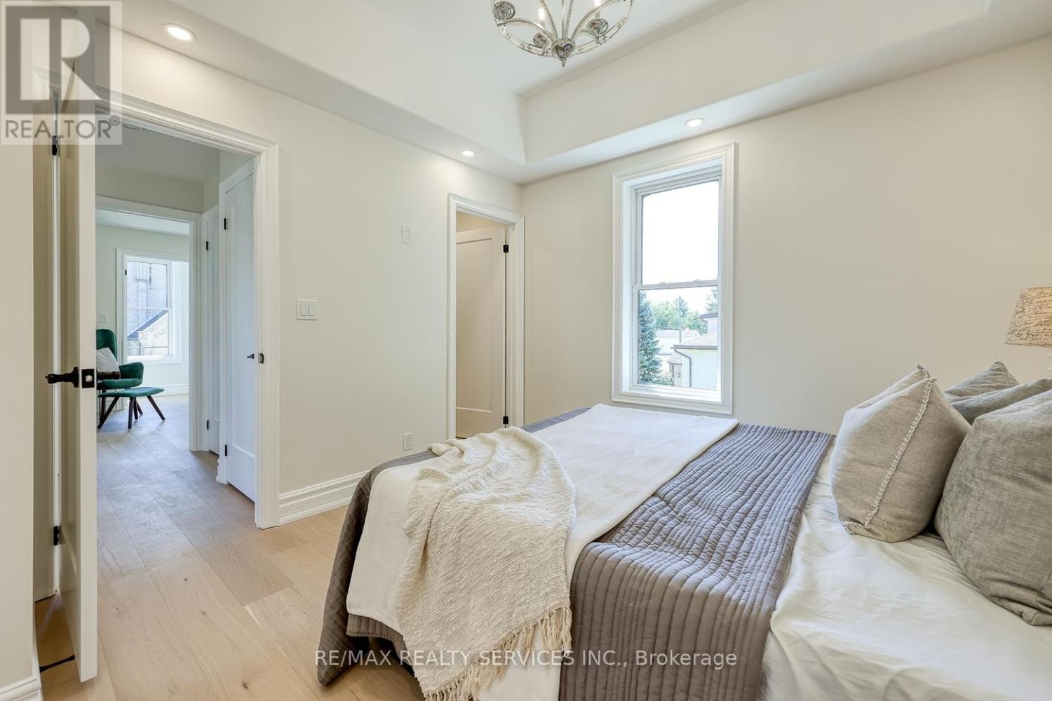 152 BLANDFORD STREET Image 32